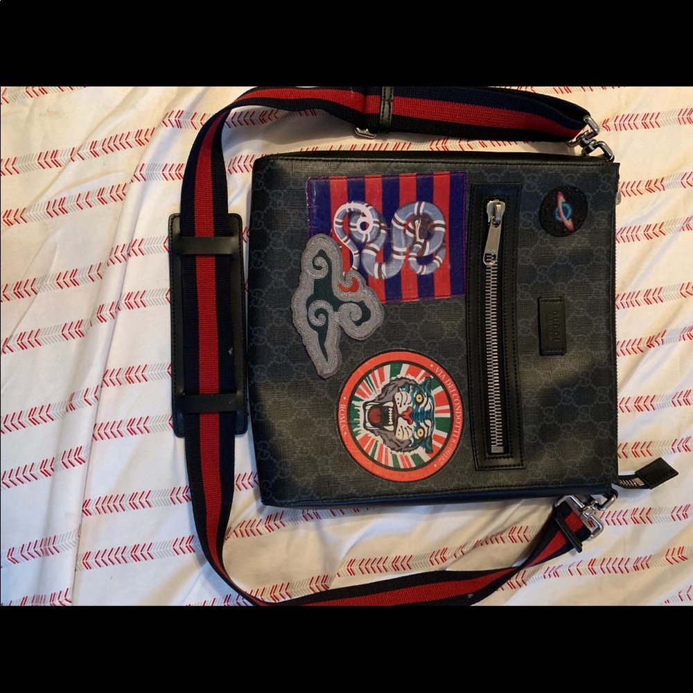 Gucci Bag - Picture 3 of 6